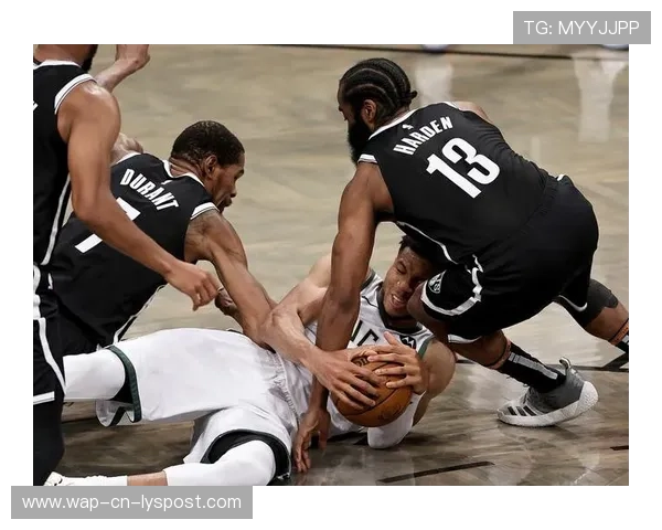 篮网队迎来关键比赛，冲击东决，篮网队锦集